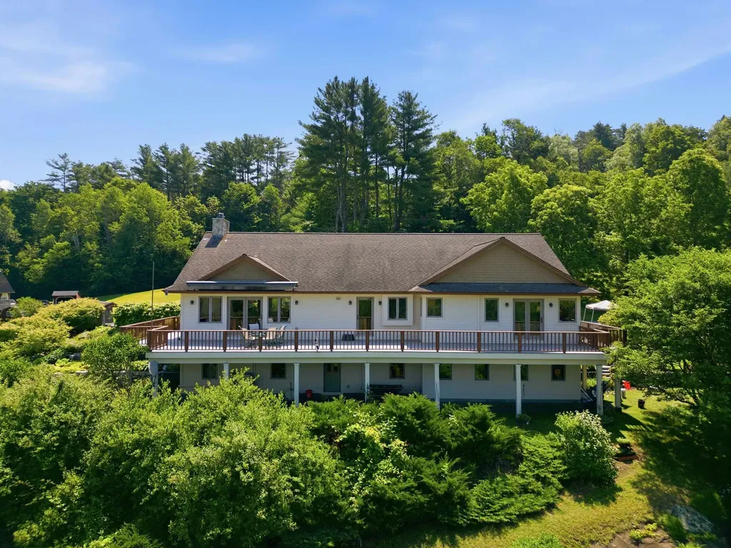 55 County Road Hartland VT 05089