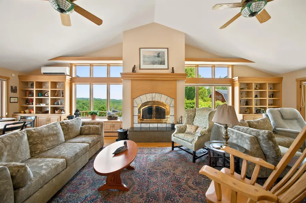 55 County Road Hartland VT 05089