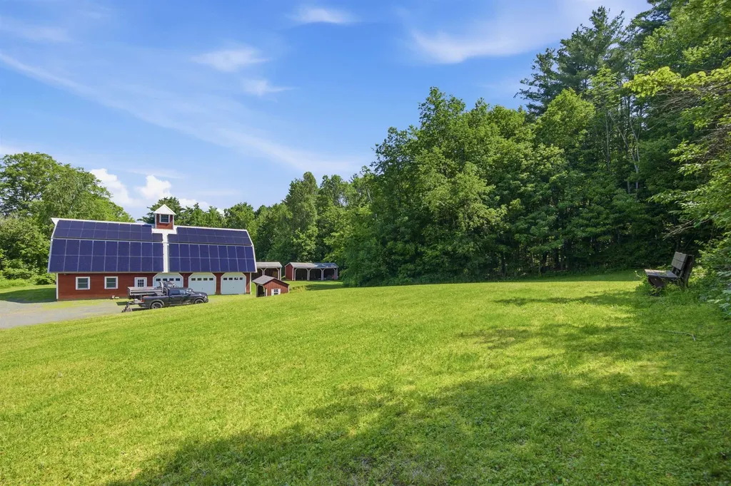 55 County Road Hartland VT 05089