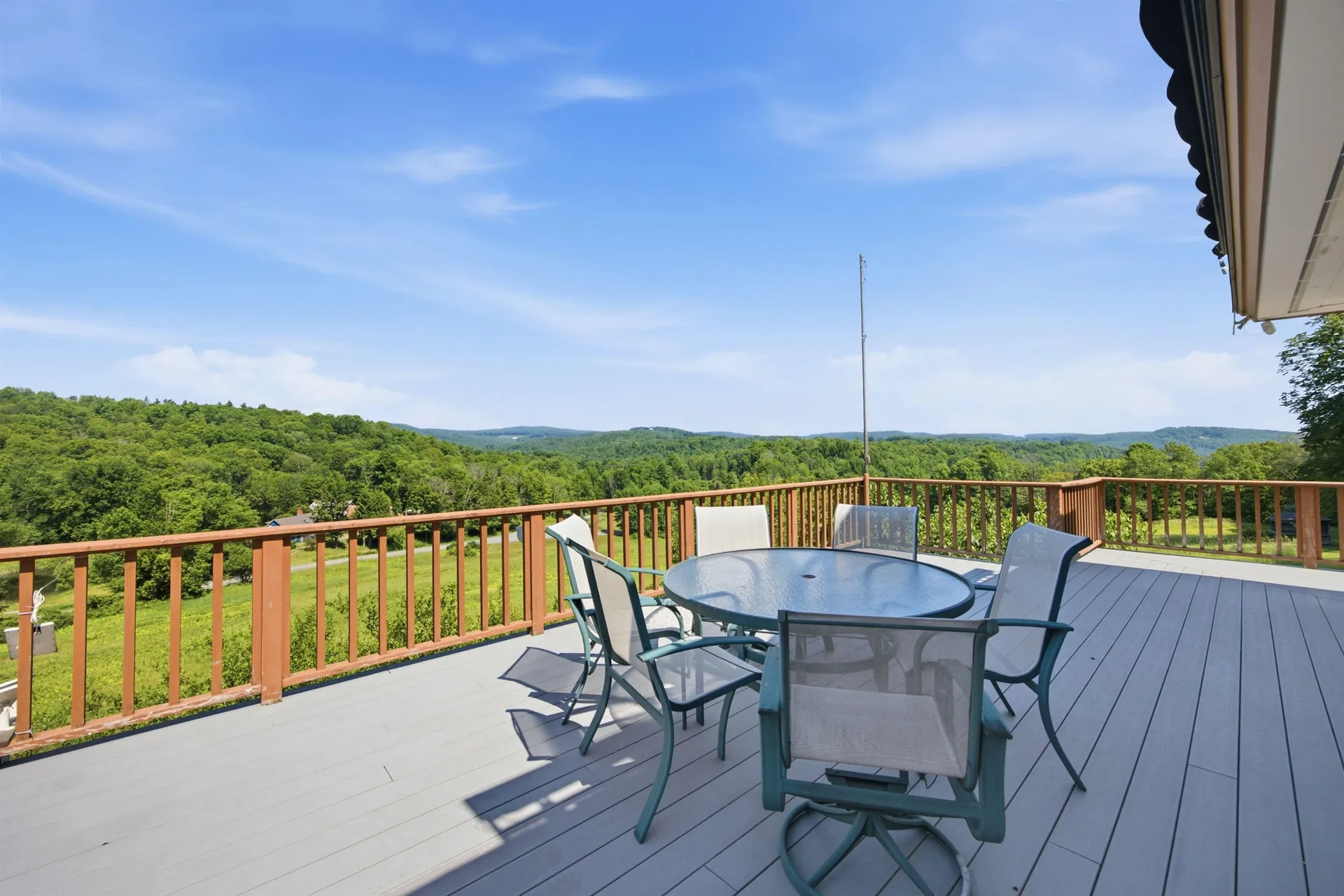 55 County Road Hartland VT 05089