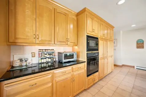 55 County Road Hartland VT 05089