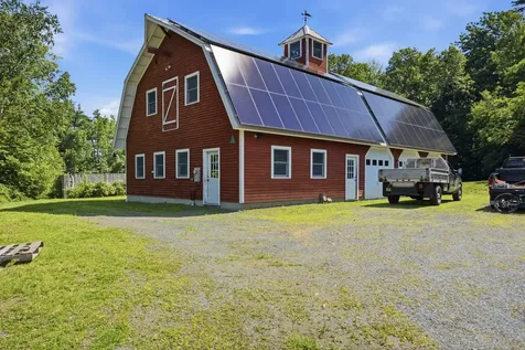 55 County Road Hartland VT 05089