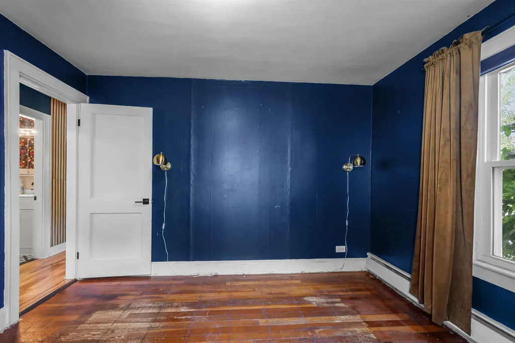18 Warren Avenue Goffstown NH 03045