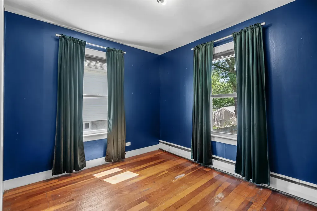 18 Warren Avenue Goffstown NH 03045