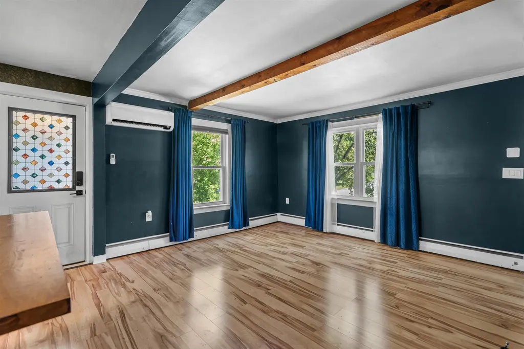 18 Warren Avenue Goffstown NH 03045