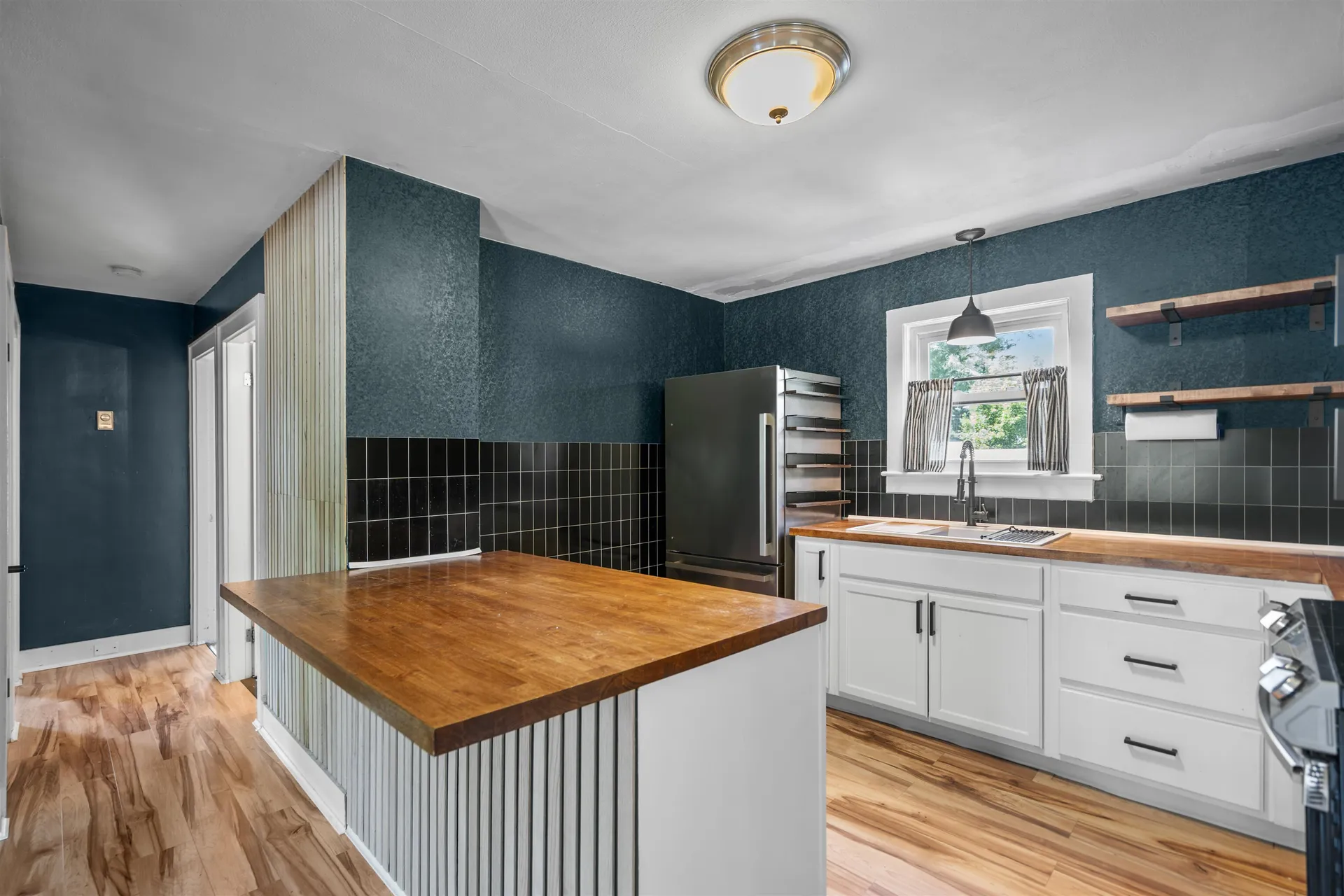 18 Warren Avenue Goffstown NH 03045