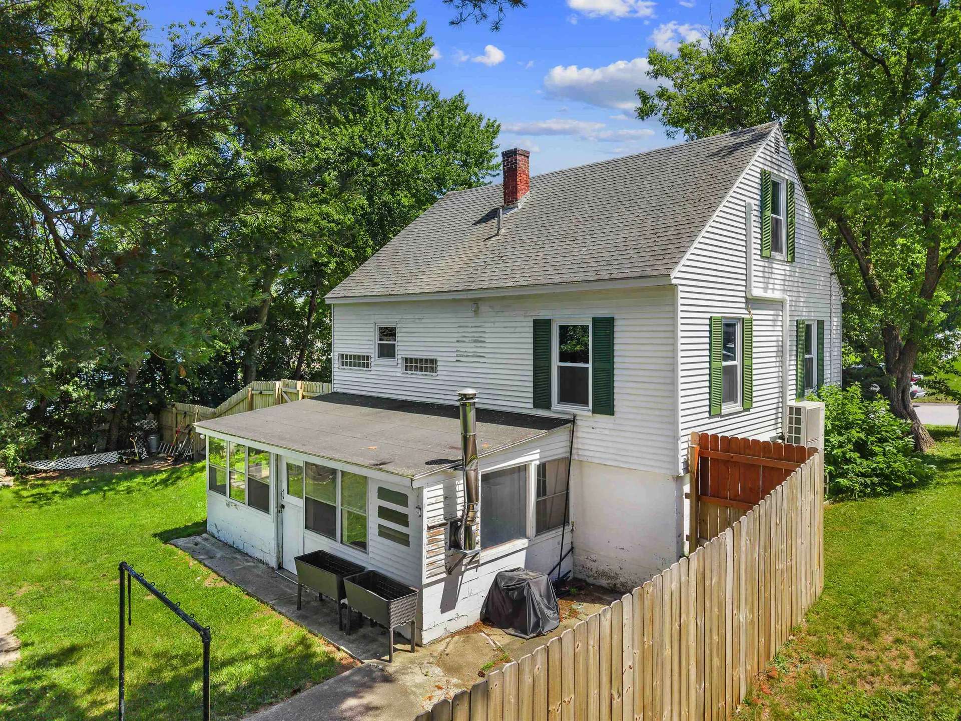 18 Warren Avenue Goffstown NH 03045