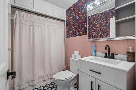 18 Warren Avenue Goffstown NH 03045