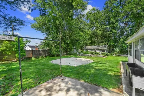18 Warren Avenue Goffstown NH 03045