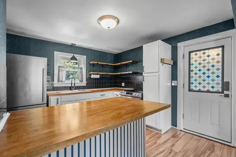 18 Warren Avenue Goffstown NH 03045
