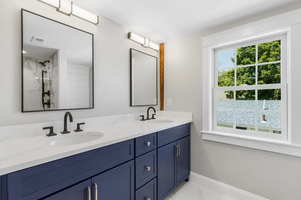 6 Dearborn Street Portsmouth NH 03801