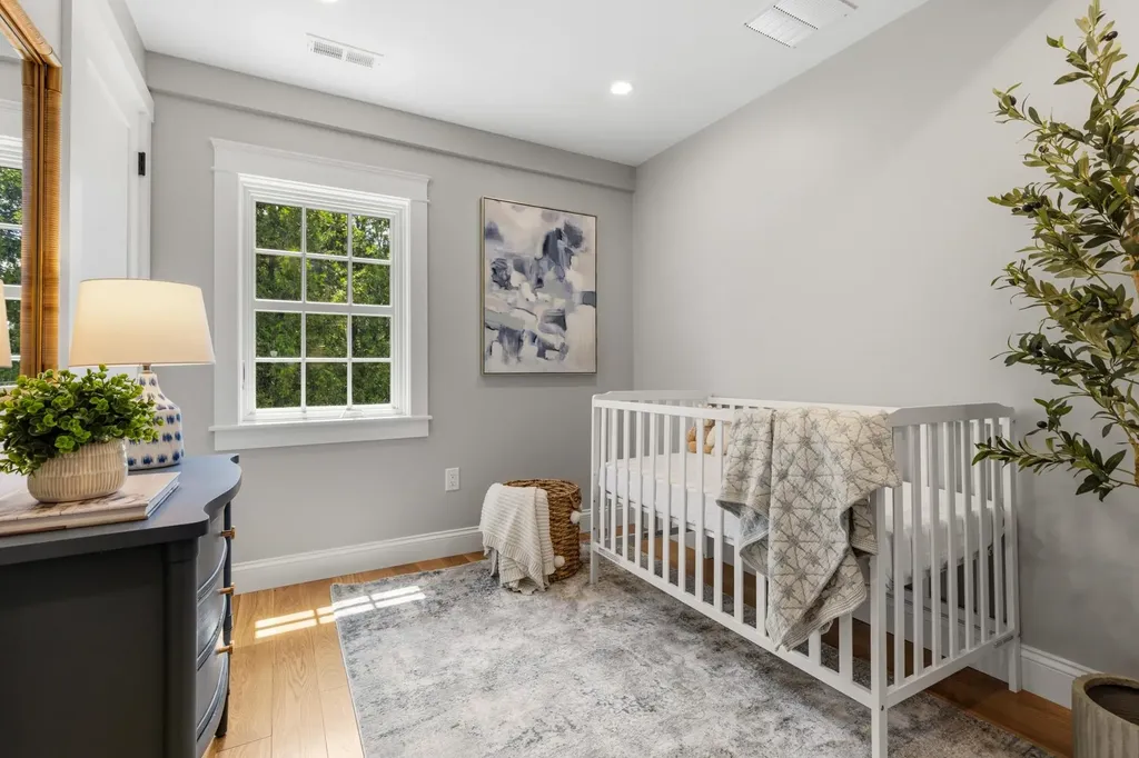 6 Dearborn Street Portsmouth NH 03801