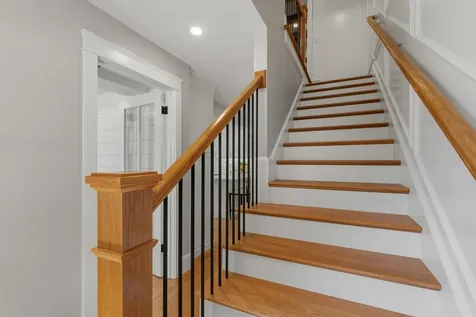 6 Dearborn Street Portsmouth NH 03801