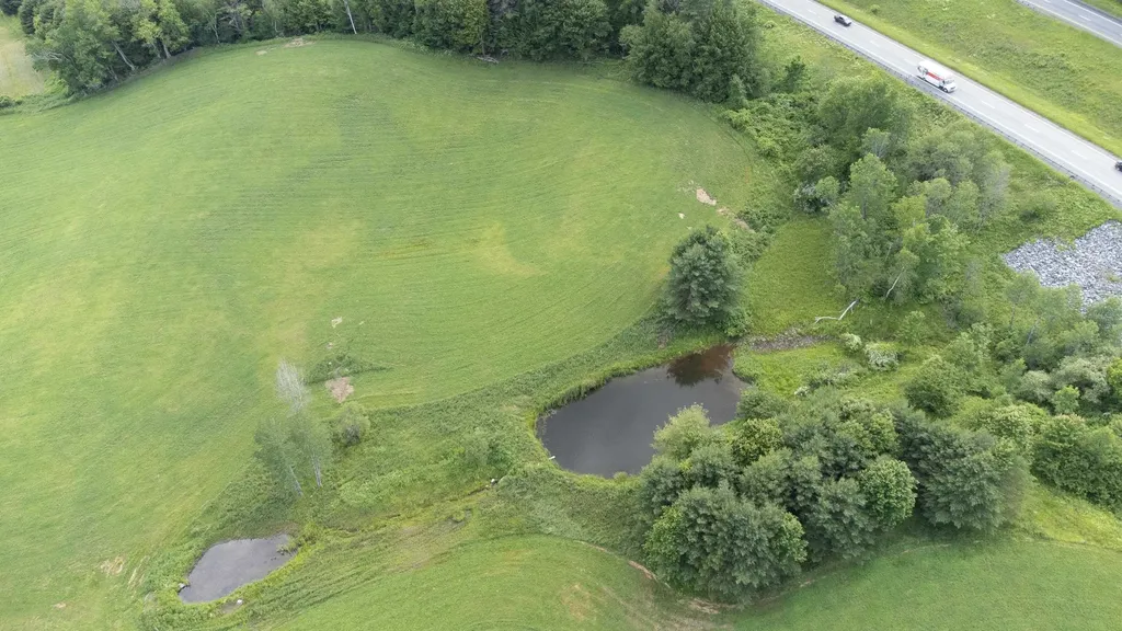 1 Us Route 5 Road Hartland VT 05048
