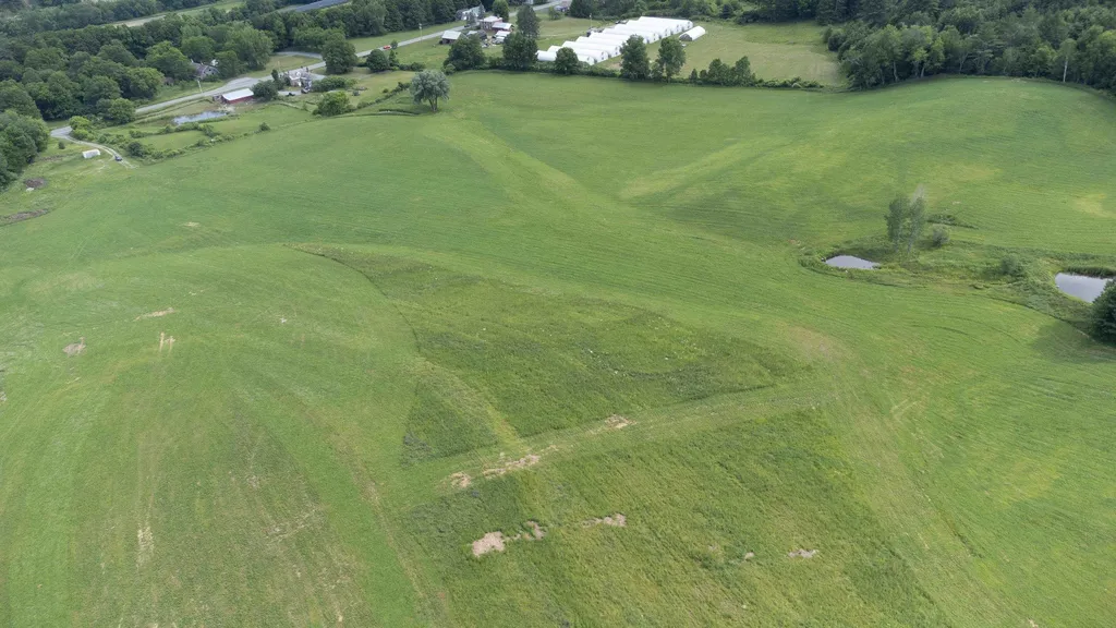 1 Us Route 5 Hartland VT 05048