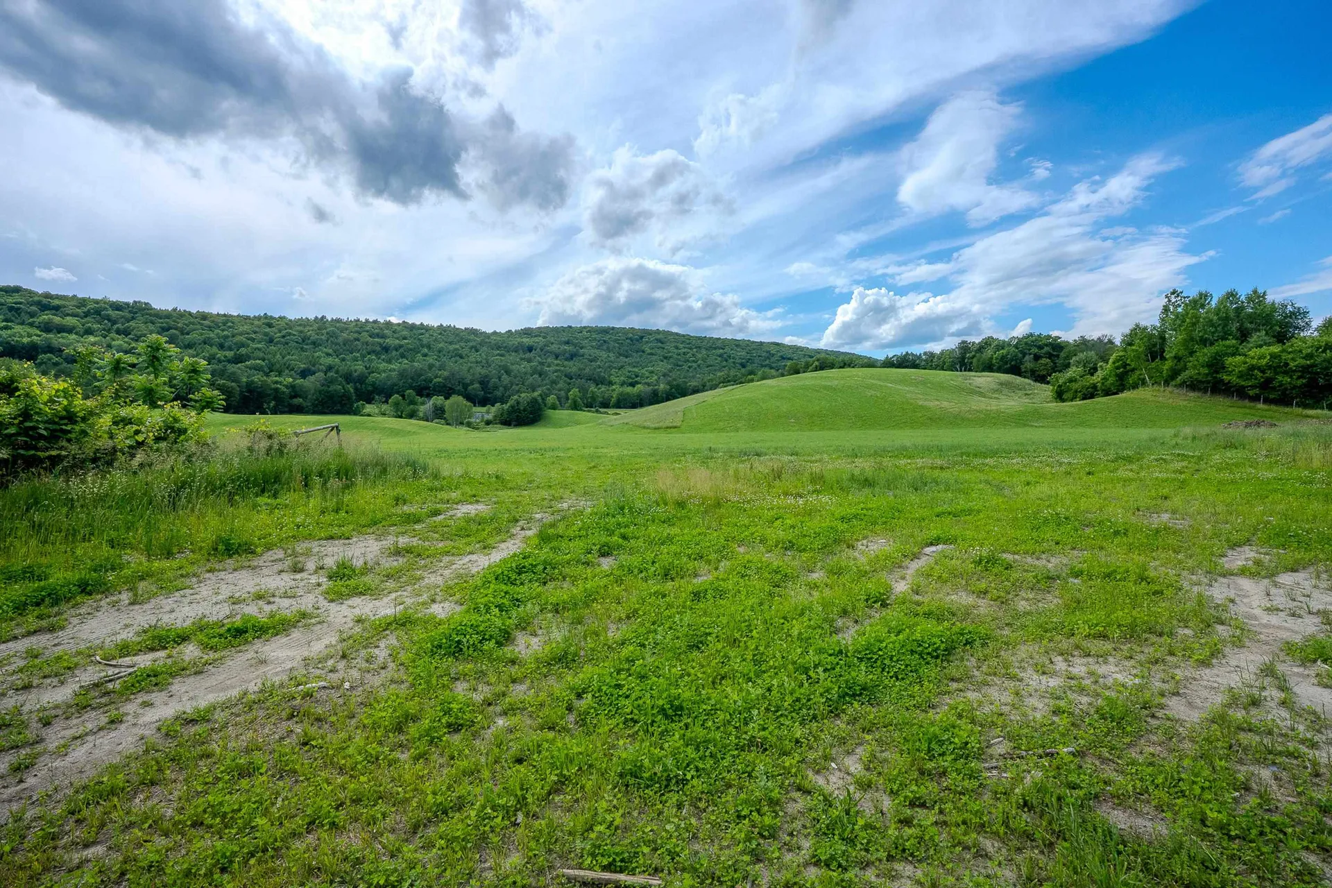 1 Us Route 5 Hartland VT 05048