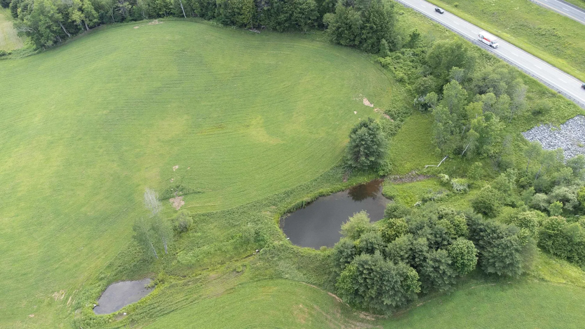 1 Us Route 5 Hartland VT 05048