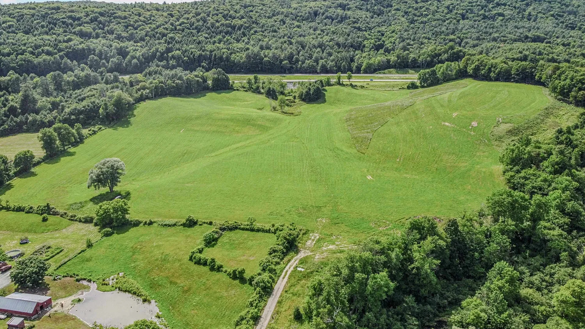 1 Us Route 5 Road Hartland VT 05048