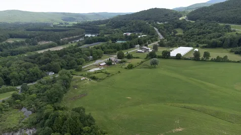 1 Us Route 5 Hartland VT 05048