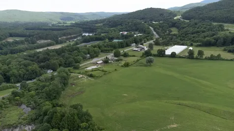 1 Us Route 5 Road Hartland VT 05048