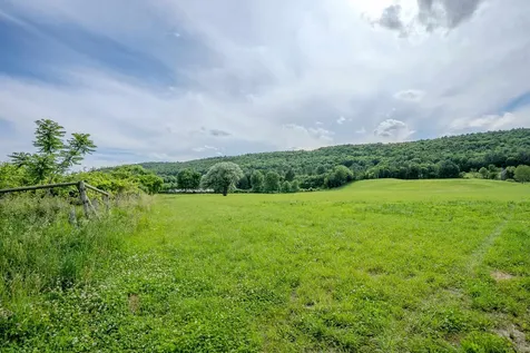 1 Us Route 5 Road Hartland VT 05048