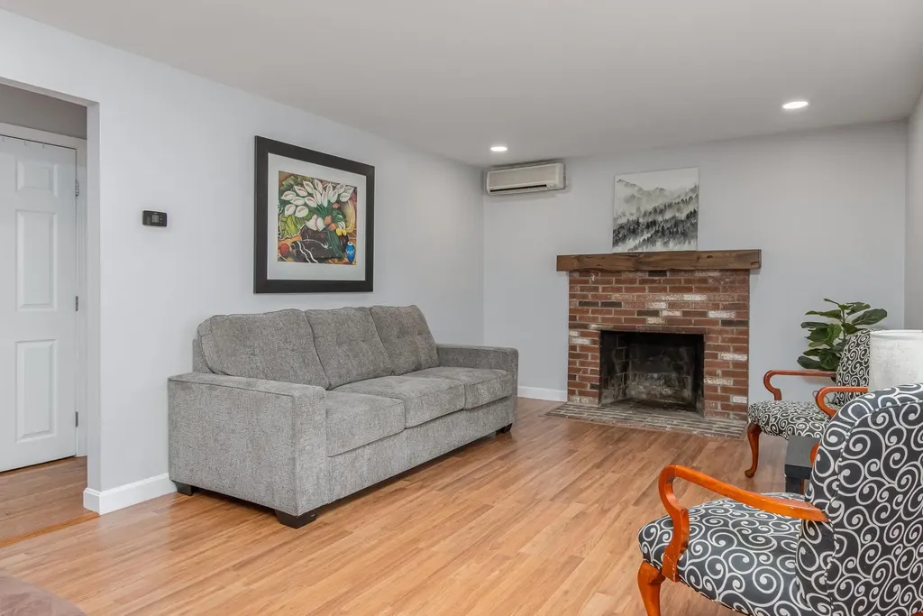 68 Benjamin Street Manchester NH 03109