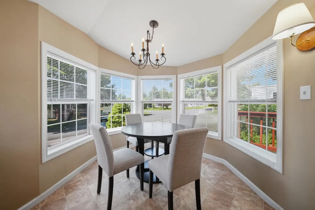 20 Black Forest Road North Hampton NH 03862