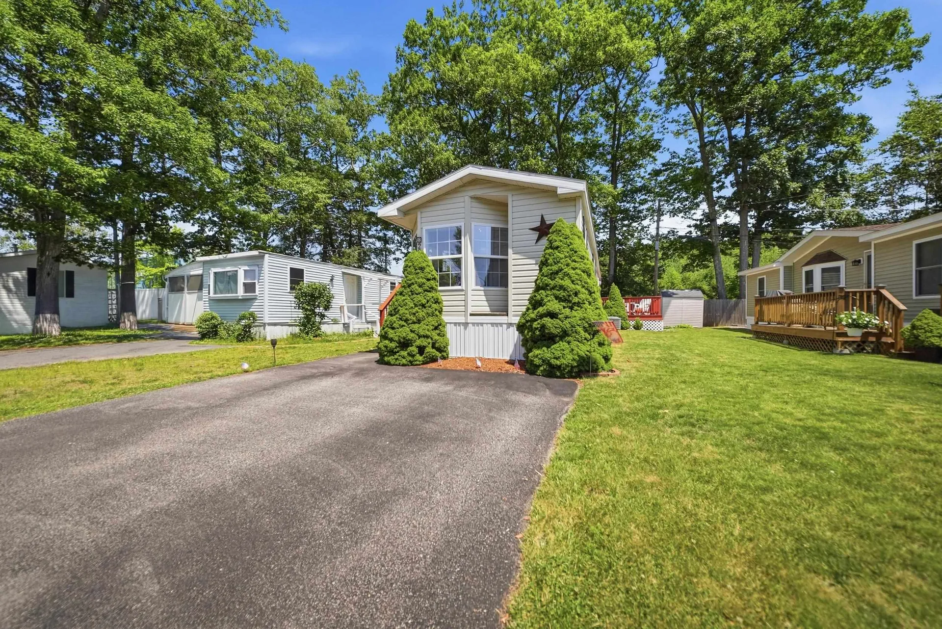 20 Black Forest Road North Hampton NH 03862
