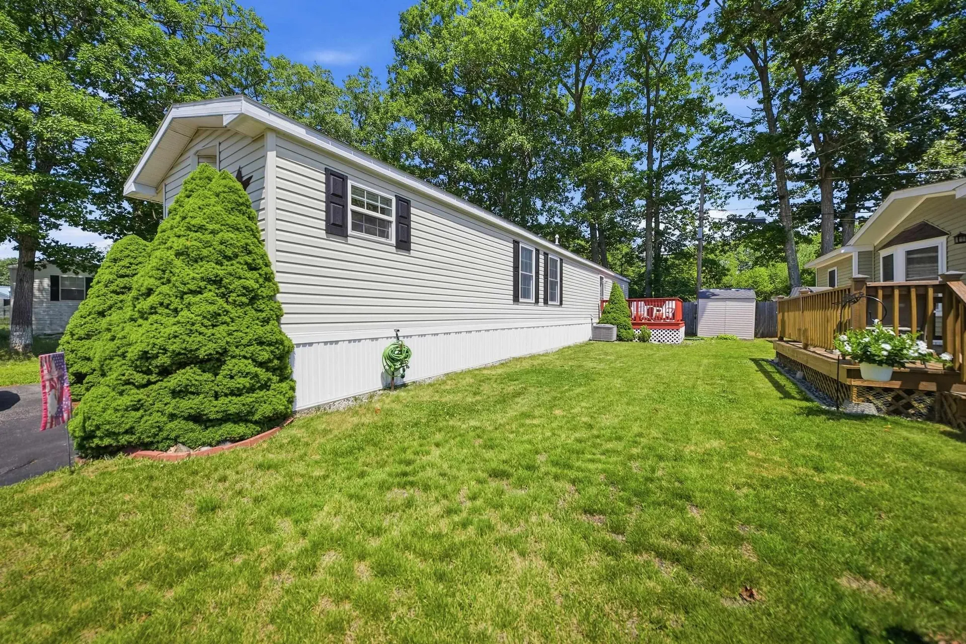 20 Black Forest Road North Hampton NH 03862