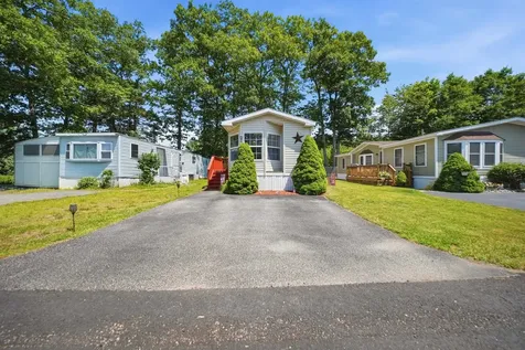 20 Black Forest Road North Hampton NH 03862
