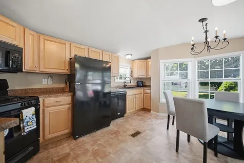20 Black Forest Road North Hampton NH 03862
