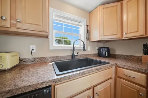 20 Black Forest Road North Hampton NH 03862