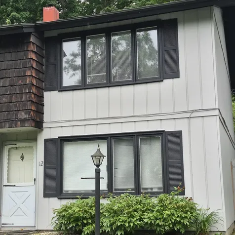 12 Oakwood Drive Claremont NH 03743