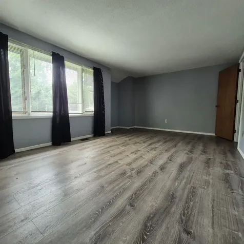 12 Oakwood Drive Claremont NH 03743