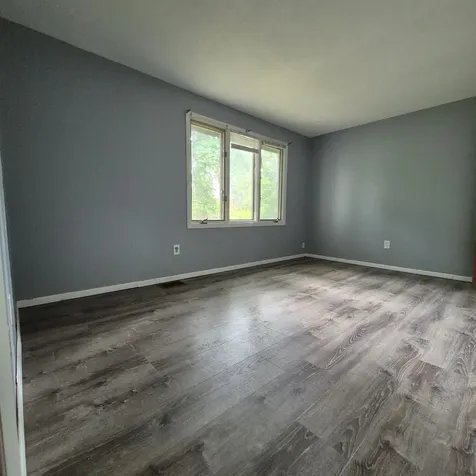 12 Oakwood Drive Claremont NH 03743