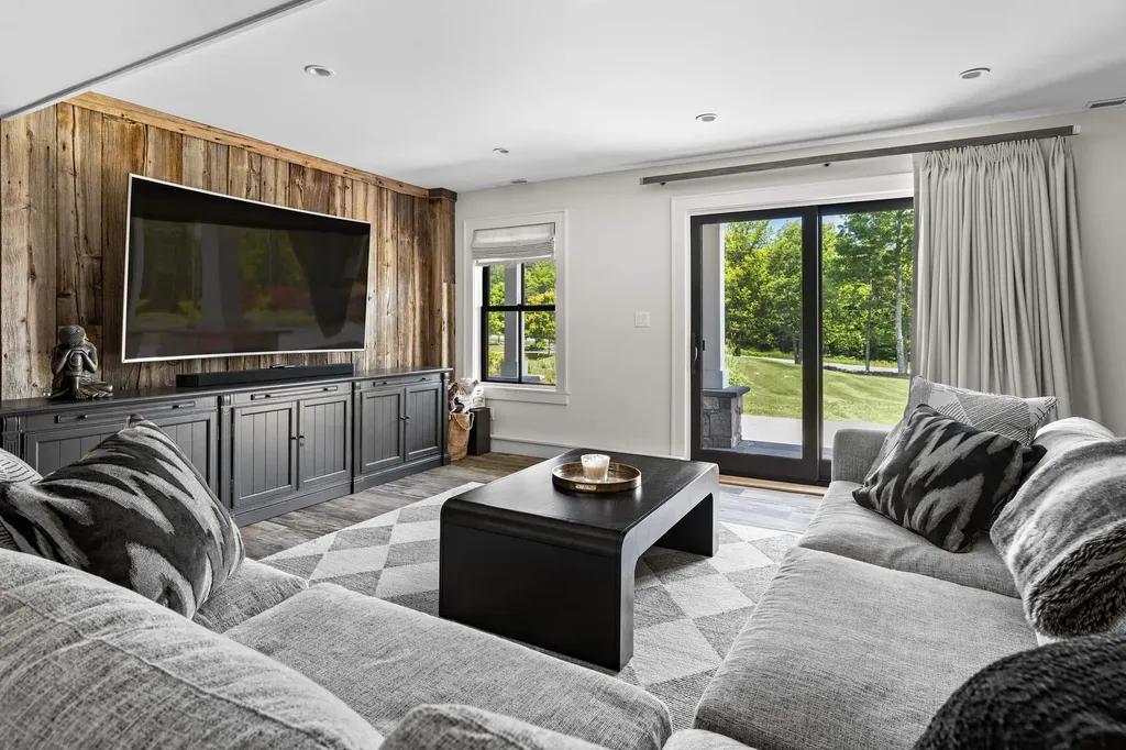 88 Mann Road Wilmington VT 05363