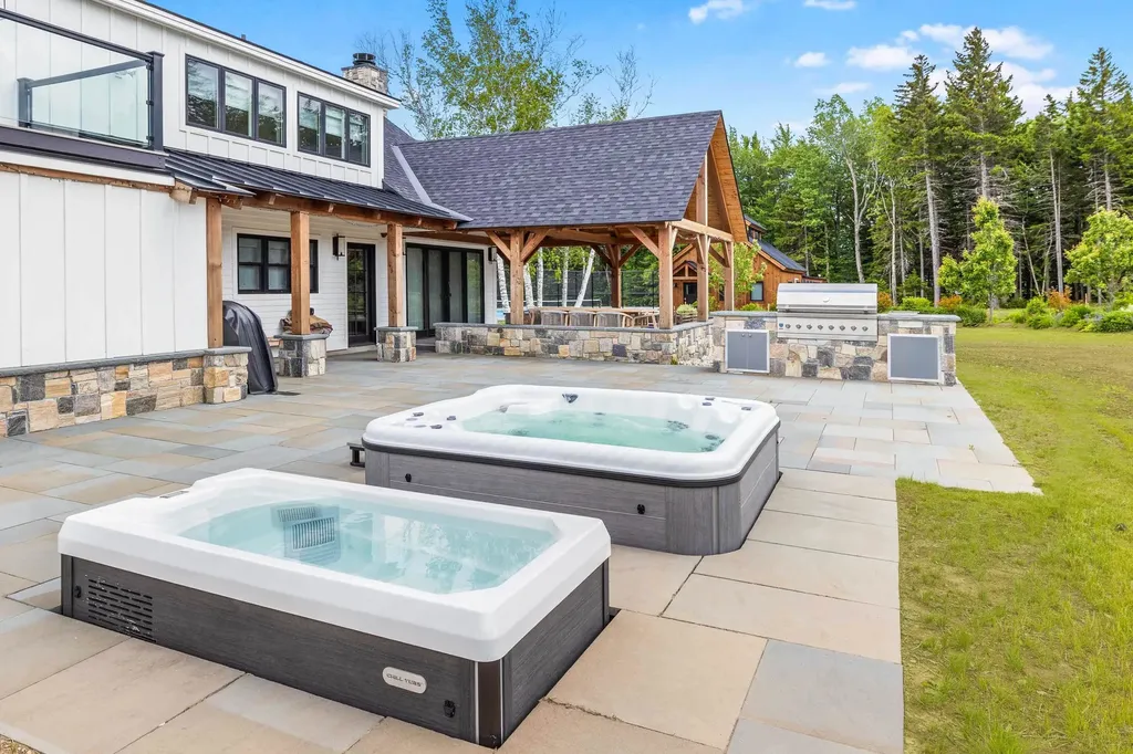 88 Mann Road Wilmington VT 05363
