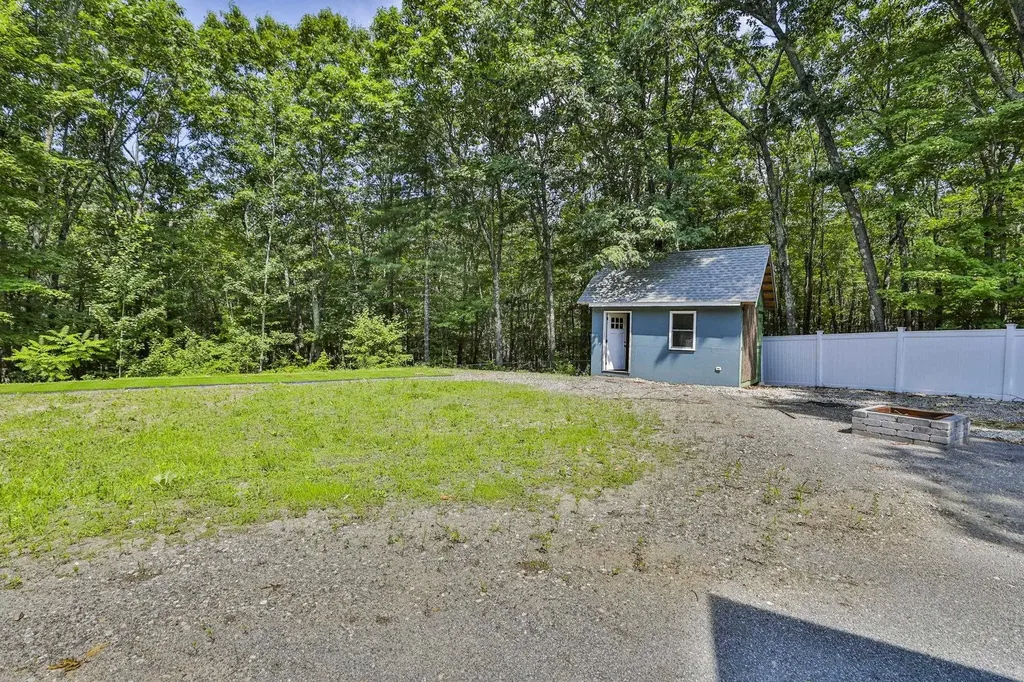 58 Truell Road Hollis NH 03049