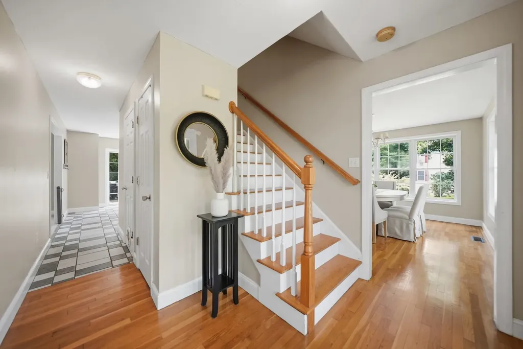 9 Hawk Drive Salem NH 03079