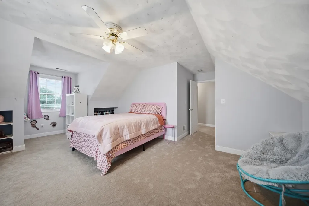 9 Hawk Drive Salem NH 03079