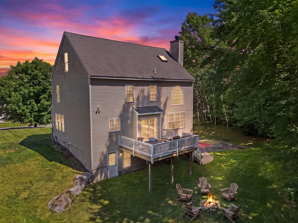 9 Hawk Drive Salem NH 03079