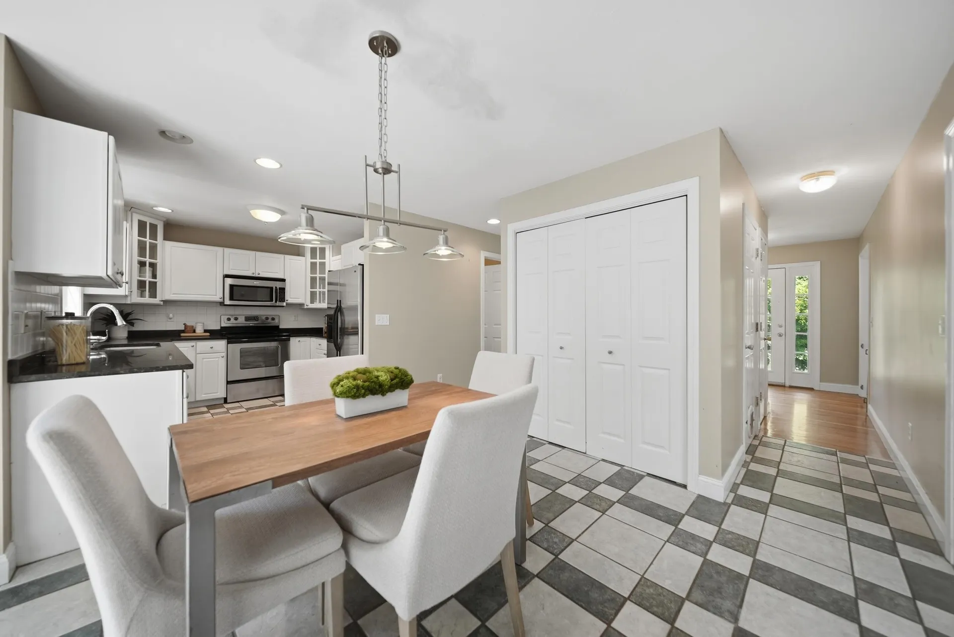 9 Hawk Drive Salem NH 03079