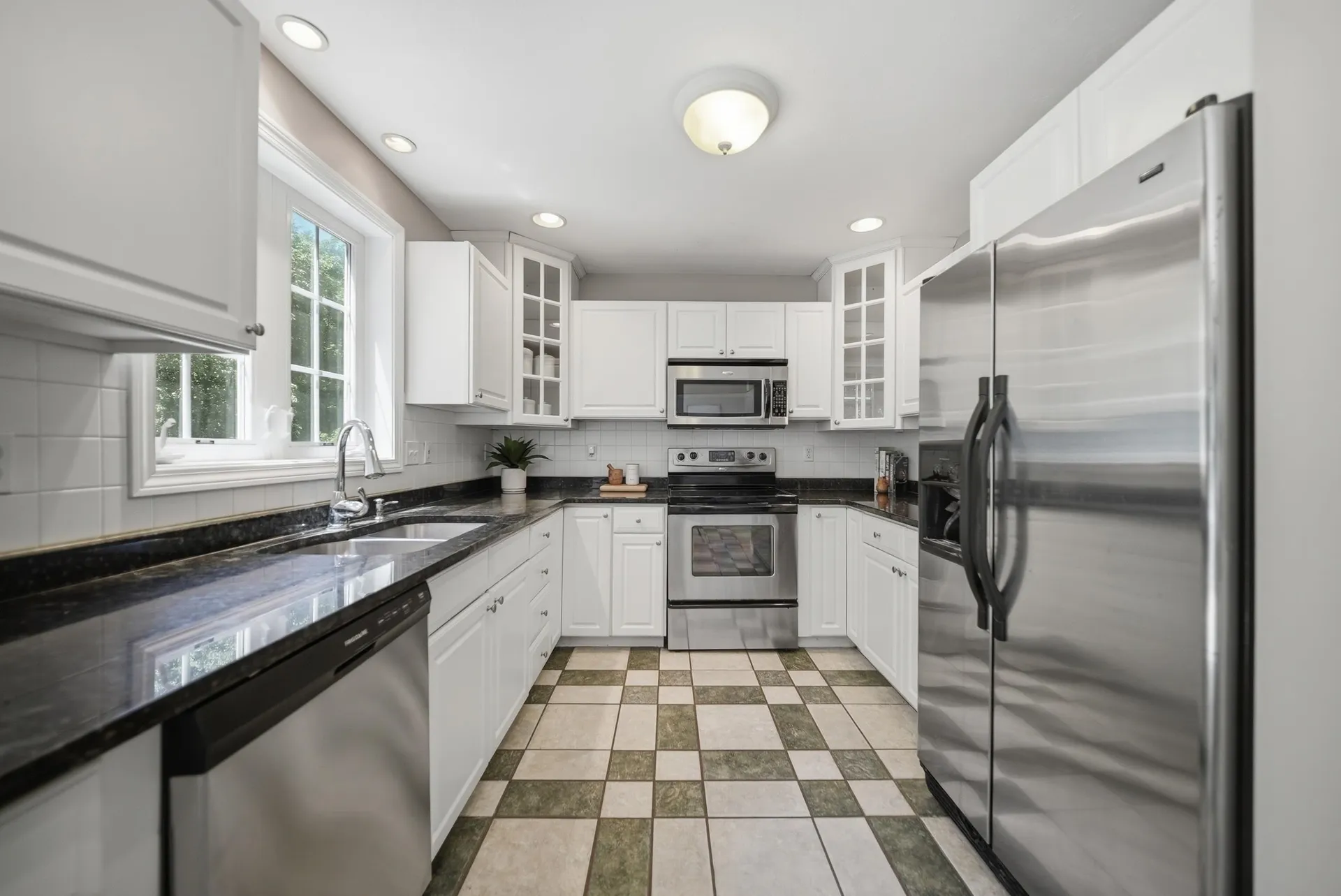 9 Hawk Drive Salem NH 03079