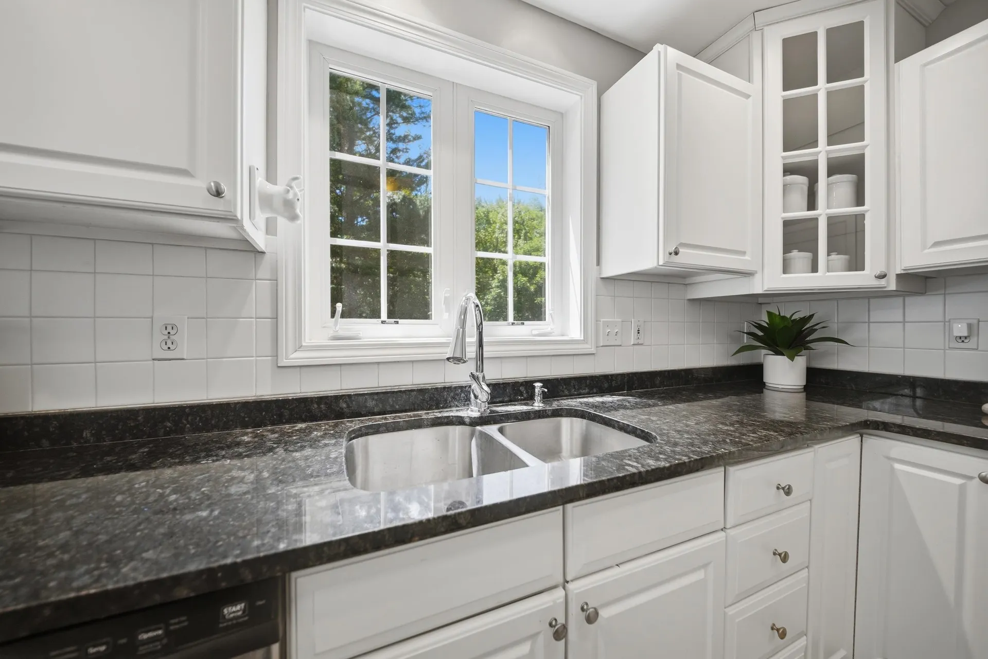 9 Hawk Drive Salem NH 03079