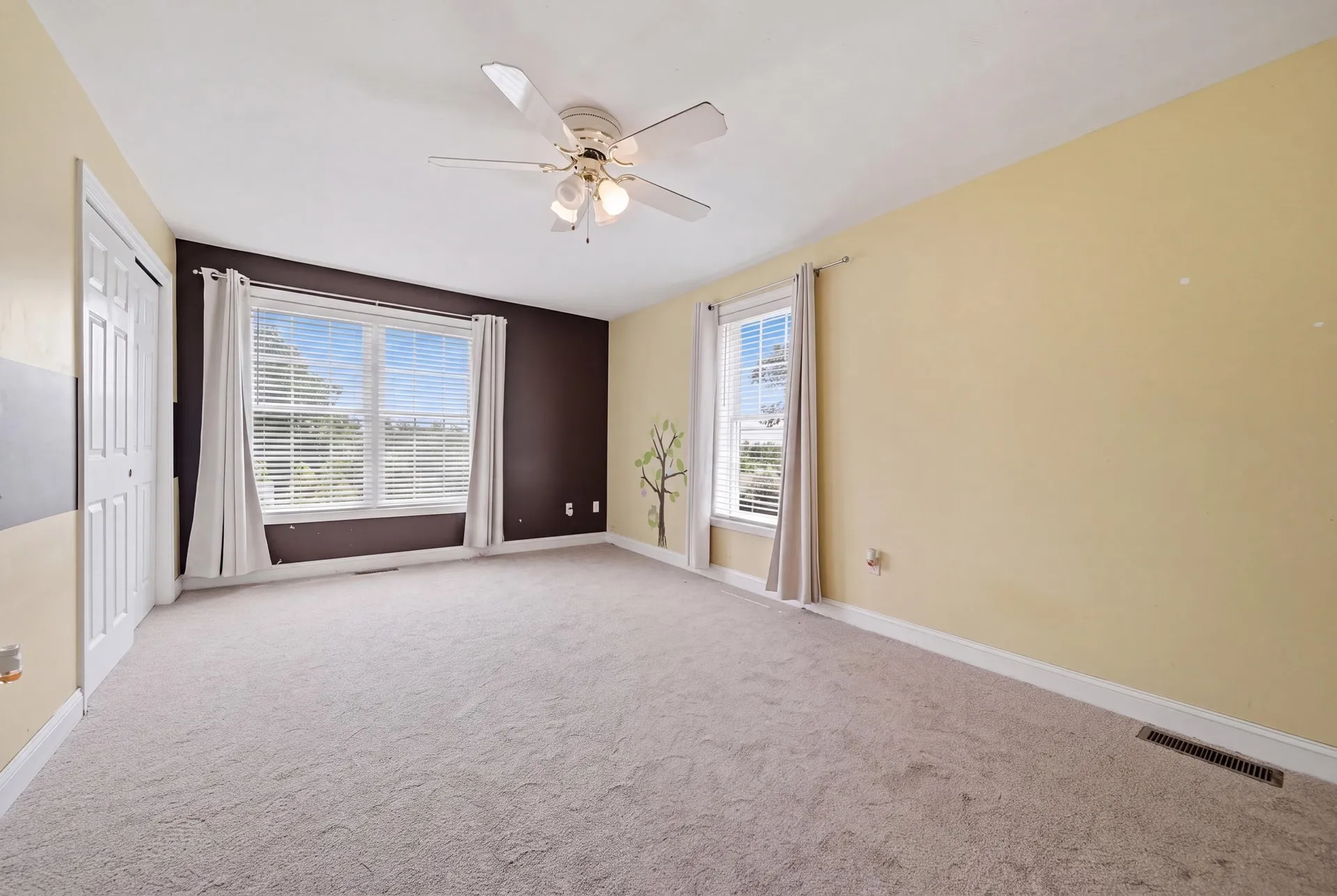 9 Hawk Drive Salem NH 03079
