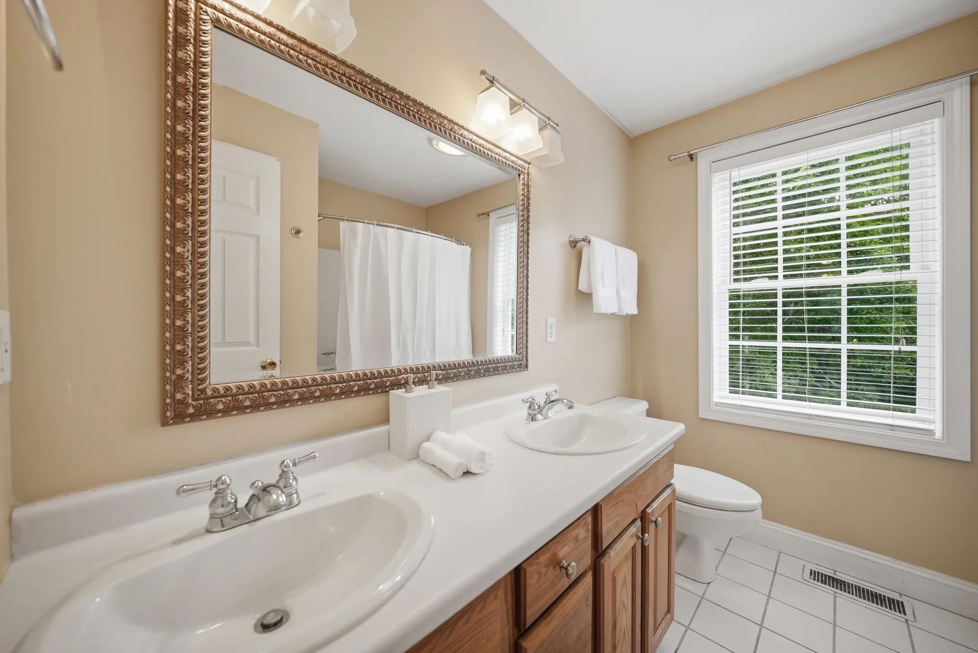 9 Hawk Drive Salem NH 03079