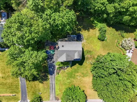 9 Hawk Drive Salem NH 03079