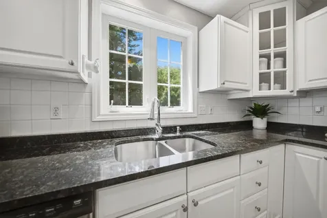 9 Hawk Drive Salem NH 03079