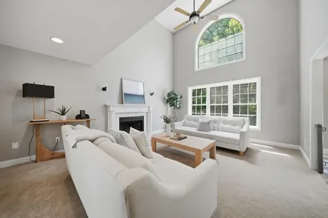 9 Hawk Drive Salem NH 03079