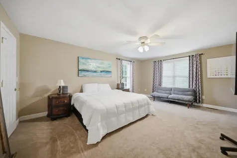 9 Hawk Drive Salem NH 03079